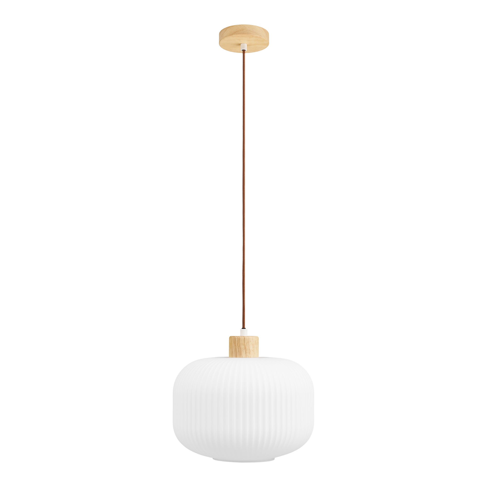 Pendellampe i hvidt glas med lodrette riller og trædetalje – minimalistisk og elegant belysning