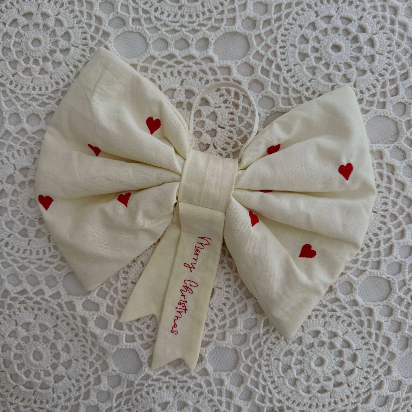 Polstret julesløjfe med broderi – Butter Yellow