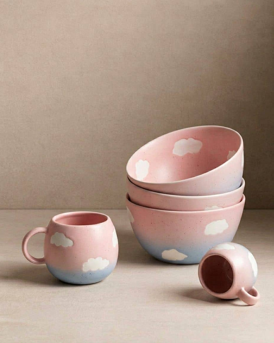 Egg Back Home Cloud Sunset skål 16 cm med matchende keramikkrus – rosa og lyseblå keramik med skymotiv