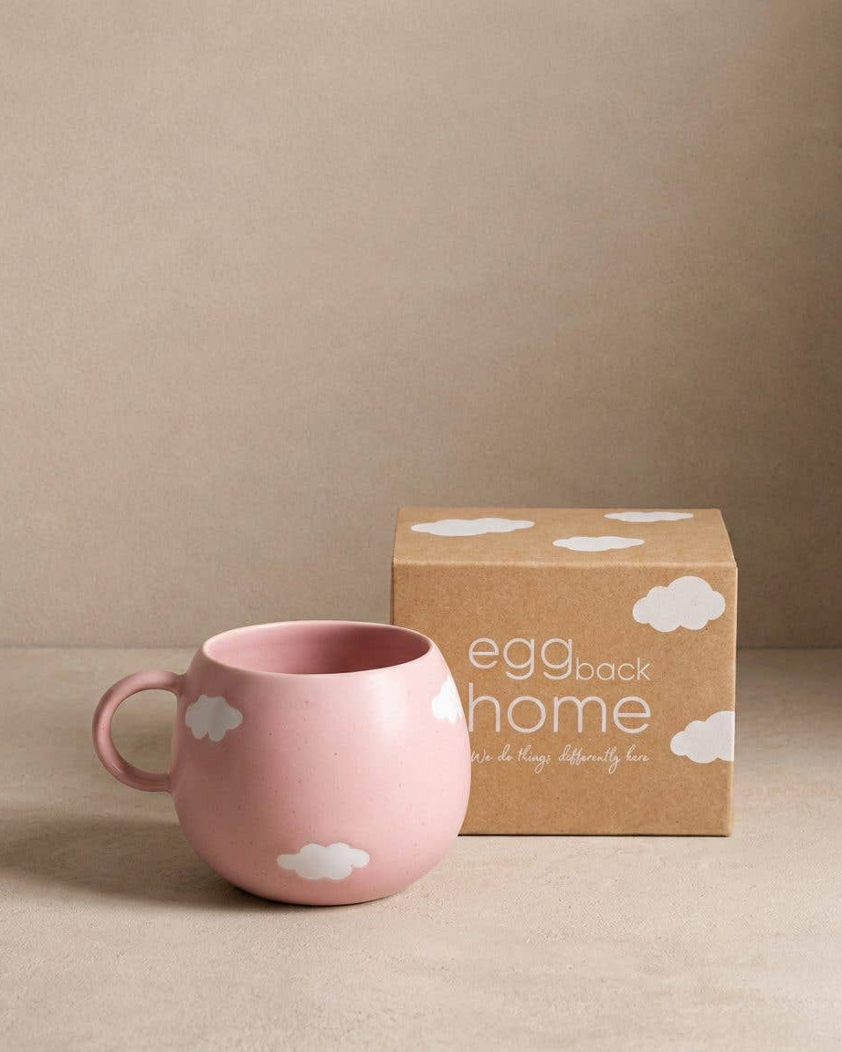 Egg Back Home Pink sky kop med emballage bagved. Håndlavet keramikkopper fra portugal. 